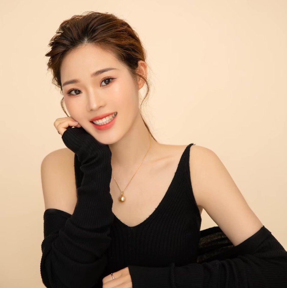 【李夫人MOMO粉丝专享】简约H型长款贵气可拆卸围脖帽鹅绒服ZF892