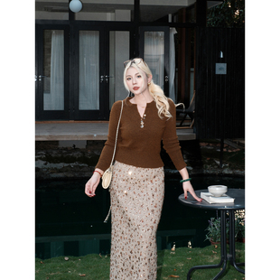 显瘦V领长袖 秋冬款 上衣保暖小众气质内搭打底 温莎格调 糯米子