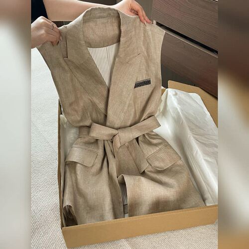 深圳南油轻奢高端货~法式燕麦色西装领无袖马甲女26春夏百搭背心