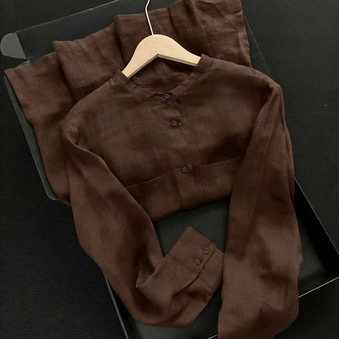 挚爱推荐！老钱风咖色双口袋亚麻衬衫女春夏舒适透气宽松防晒衬衣