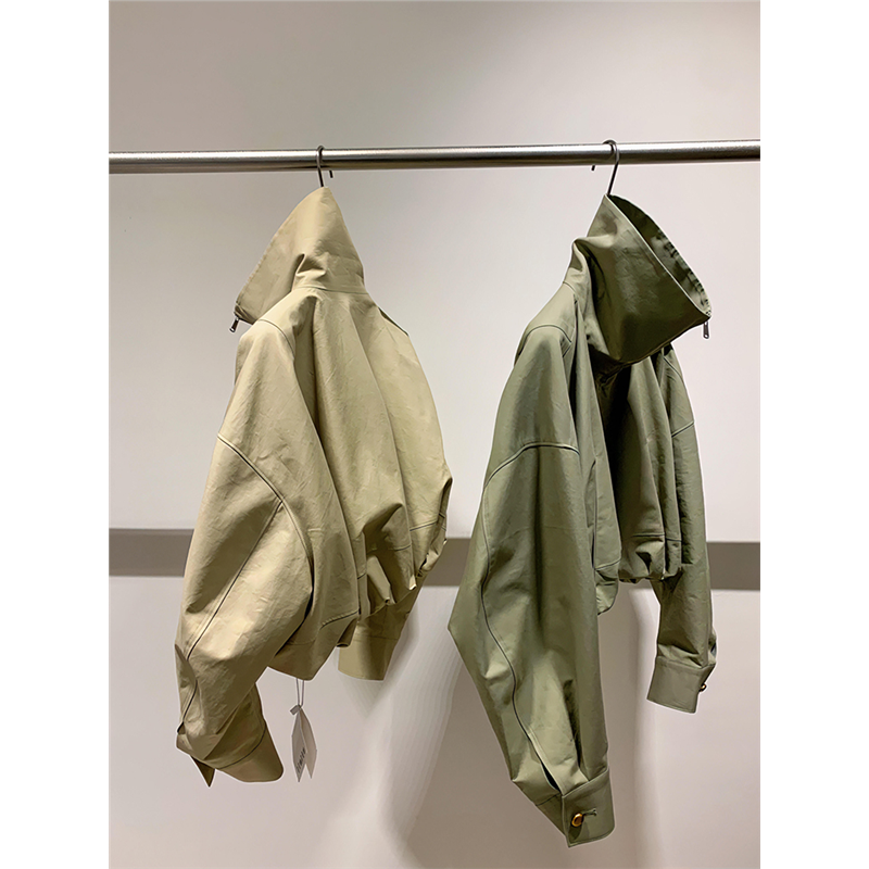 今年流行的超好看独特漂亮卡其色立领风衣外套女装2025开春装新款