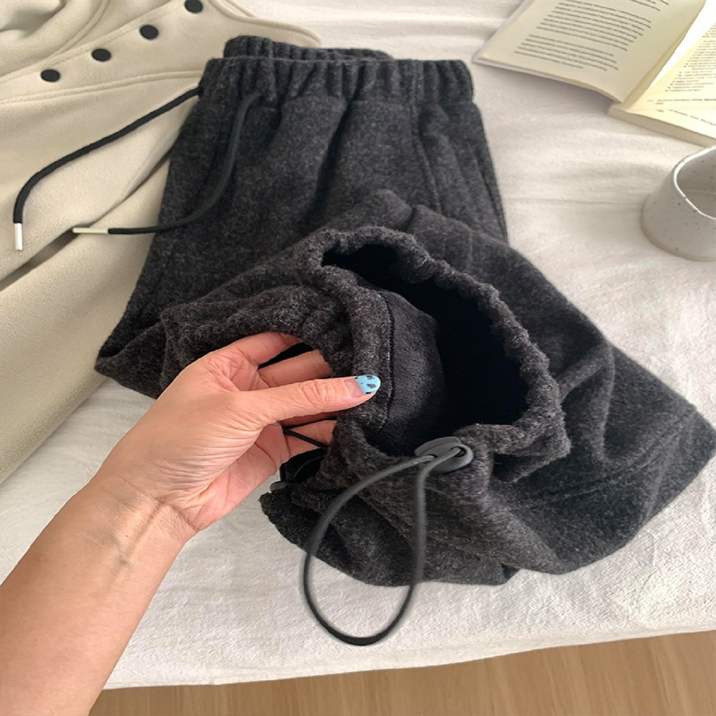 CHAO级推荐！深灰色糯米绒毛巾裤女冬季款显瘦百搭脚口松紧休闲裤