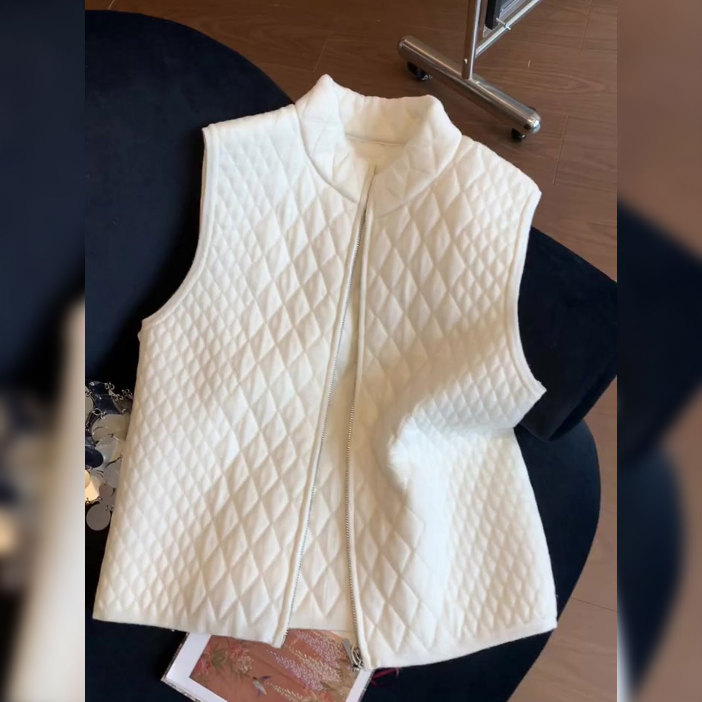 轻熟风韩版白色马甲立领保暖拉链背心2025冬季女无袖马夹上衣小众