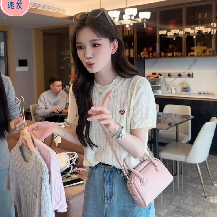 冰丝针织衫女夏新款韩系麻花刺绣正肩t恤小衫修身设计感短袖上衣