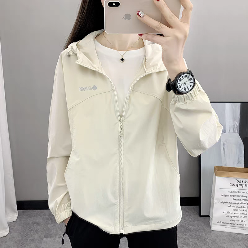 弹力薄款女2025春夏装宽松休闲运动上衣户外套防紫外线轻薄夹克衫