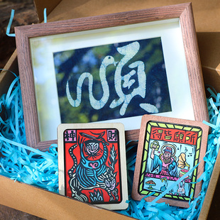 云南伴手礼手工蓝染相框甲马冰箱贴文创礼盒大理特色蛇年礼盒新年