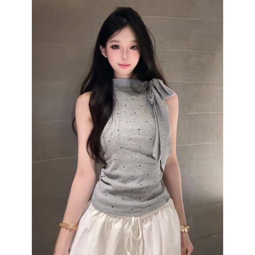 纯欲辣妹波点绑带挂颈灰