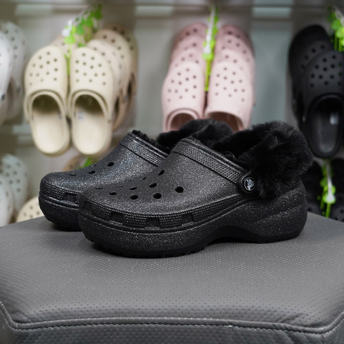 Crocs卡骆驰云朵闪耀暖绒洞洞鞋