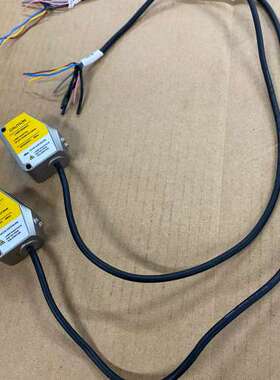 (议价）深浦激光位移传感器LM-Q070T，95新，，4