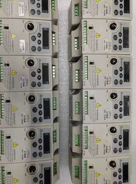 (议价）VFD007L21A，台达变频器750w，，如