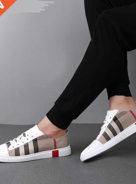 Fashion Mens Breathable Skateboard Shoes Men Fashion Sneaker