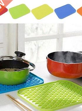 Silicone Holder Mat Kitchen Heat Non-slip Resistant Trivet P