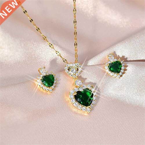Luxury Design Women‘s Heart Crystal Encrusted Pendant Neckl