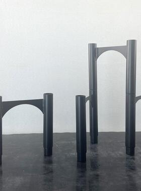 现代简约金色黑色几何金属旋转烛台样板房室内餐桌桌面饰品摆件