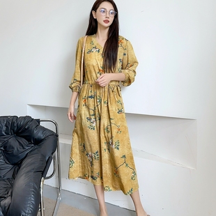 棉绸碎花连衣裙女七分长袖 2025夏季 百搭显瘦波西米亚人造棉沙滩裙