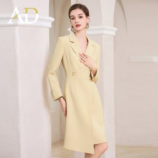 AD米黄色西装连衣裙女主持人上镜连身裙2023新款收腰显瘦西服裙子