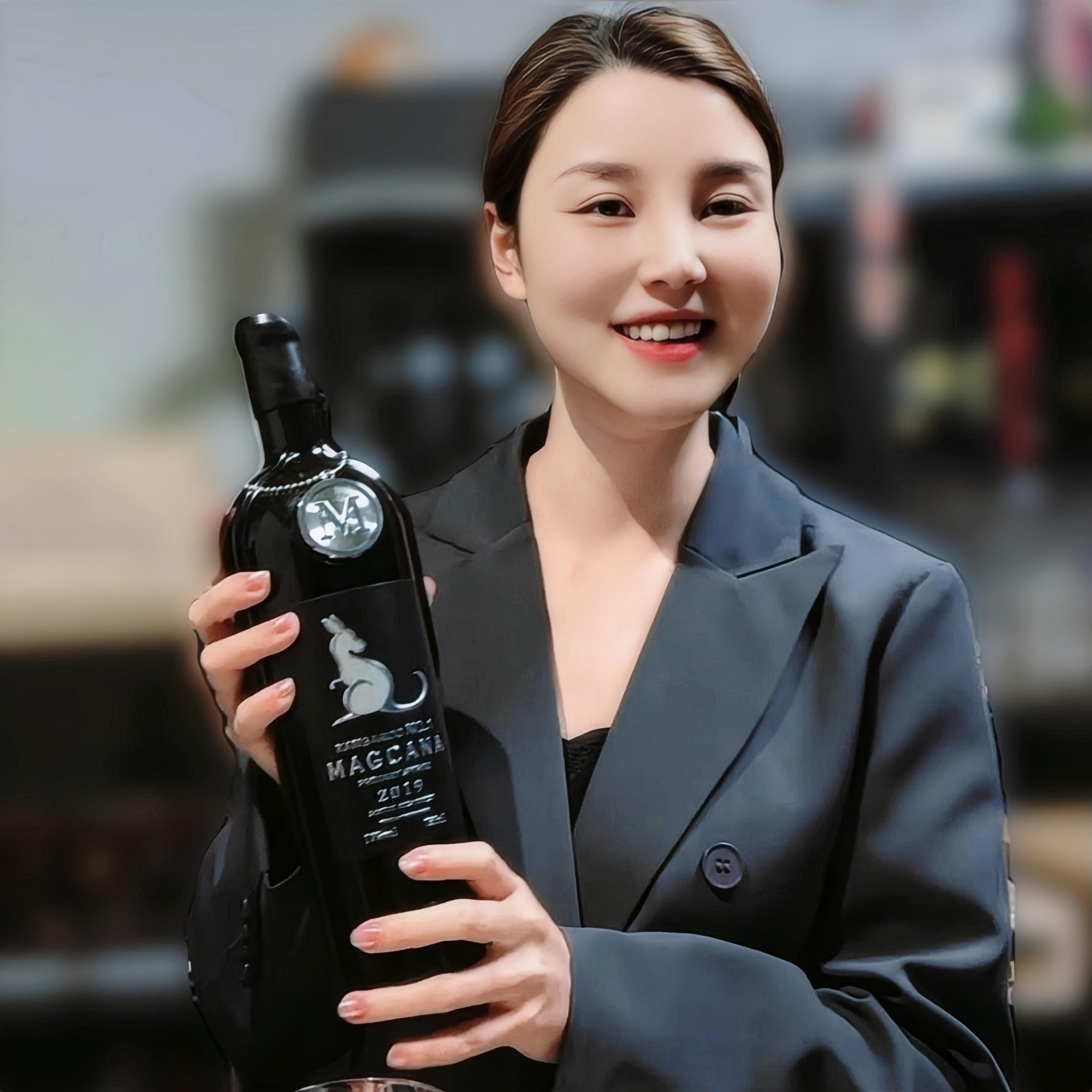 澳洲进口17高度干红葡萄酒玛格卡纳袋鼠一号蜡封瓶帽银色挂链吊牌