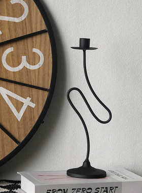 侘寂风高级感铁艺烛台法式中古风装饰摆件创意简约异型黑色蜡烛台