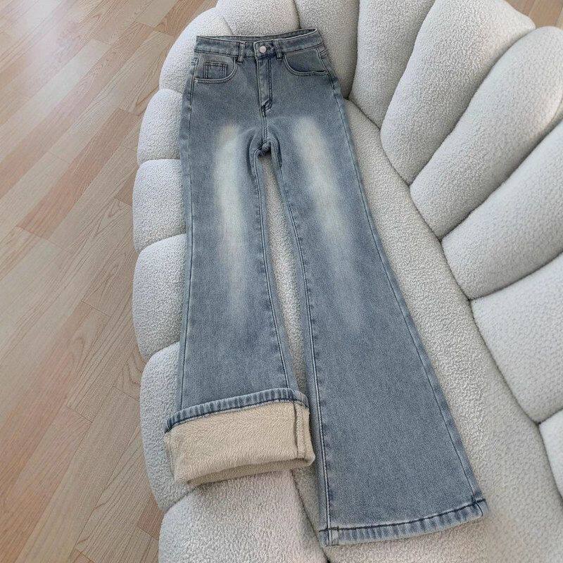 浅蓝色加绒加厚微喇叭牛仔裤女秋冬季2025新款高腰显瘦弹力喇叭裤