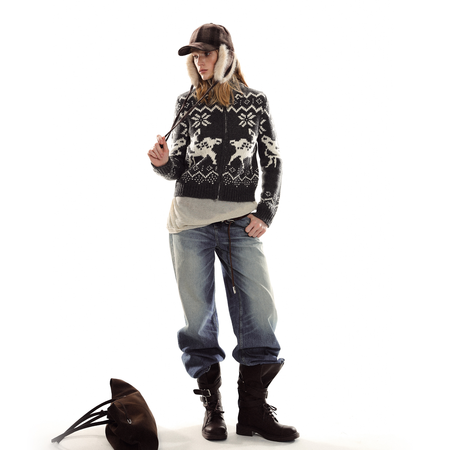 ADORE YOU 费尔岛小鹿图案粗针织毛衣开衫立领拉链修身外套女