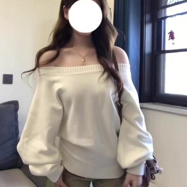 白色一字肩长袖套头毛衣女秋季慵懒风宽松显瘦小个子辣妹露肩上衣