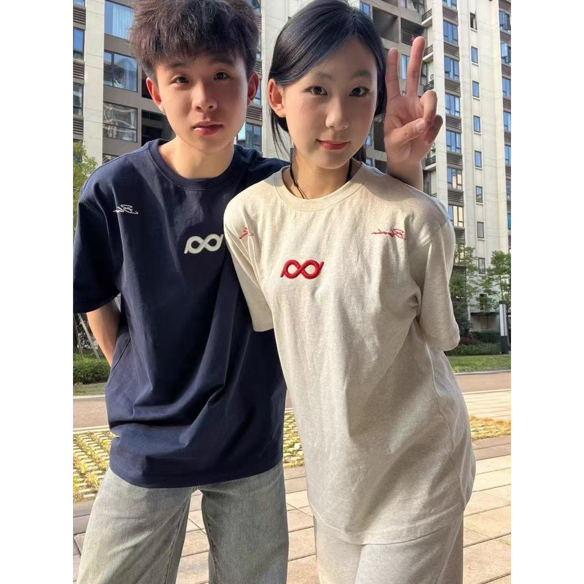 美式高街刺绣字母短袖t恤男夏季半截袖潮牌情侣纯棉重磅小众上衣