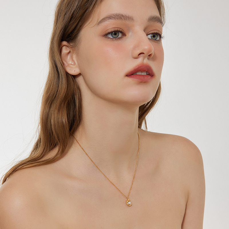 LOVEIXCC复古花生珍珠吊坠高级感项链轻奢小众毛衣链女叠戴