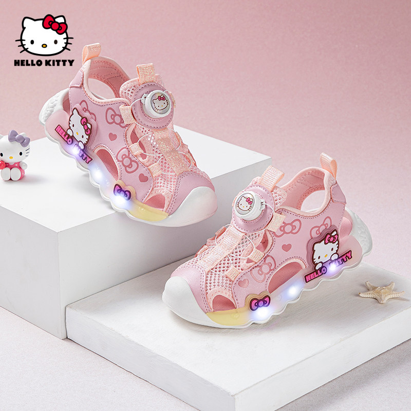 Hello Kitty女童发光凉鞋2026夏季新款透气包头防踢防滑休闲鞋