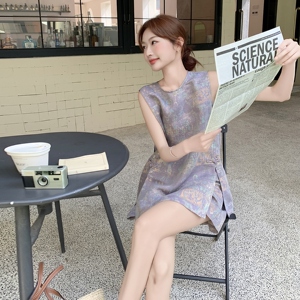 紫色复古气质印花盘扣无袖背心套装女2025夏季新款休闲短裤两件套图片