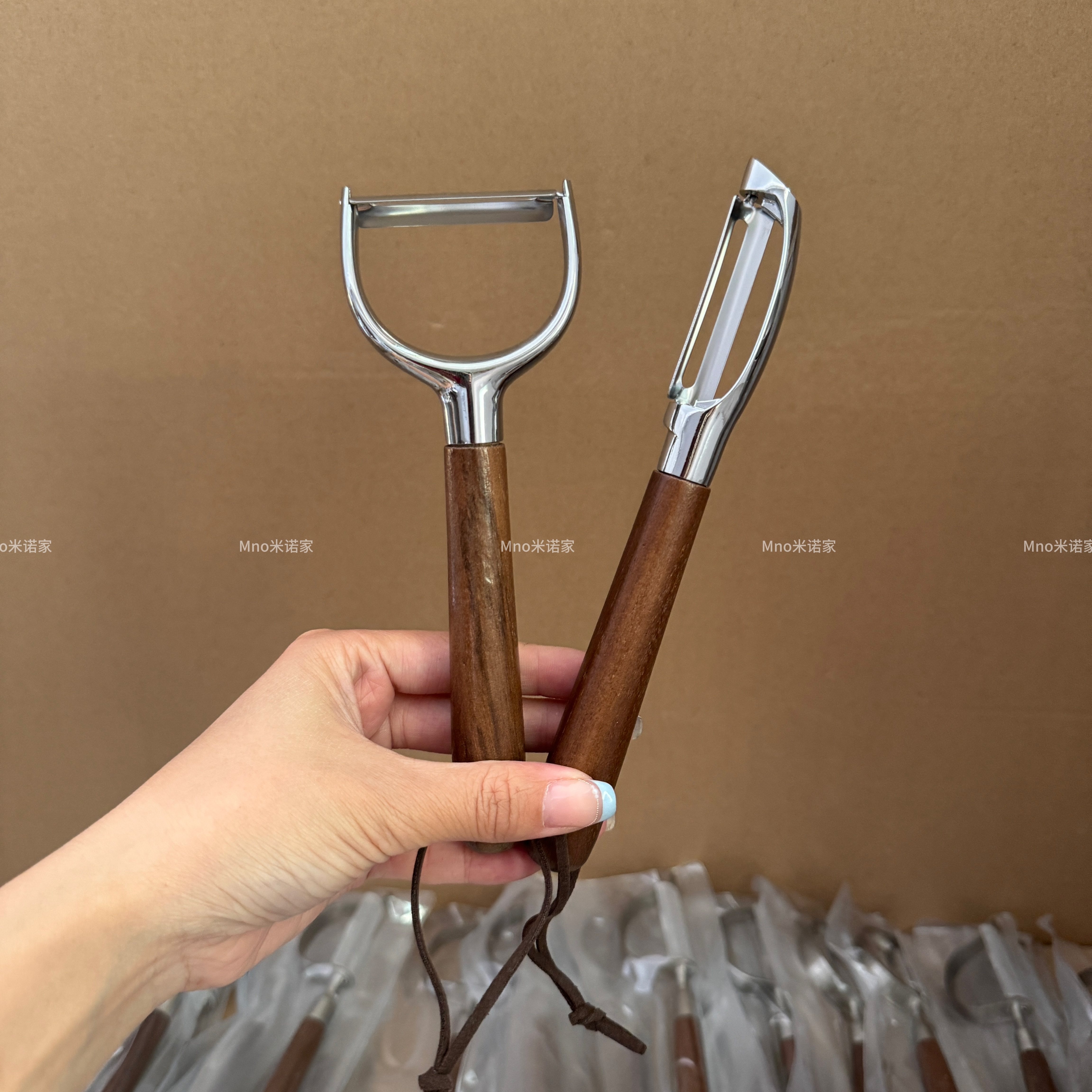 米诺家多功能不锈钢削皮刀