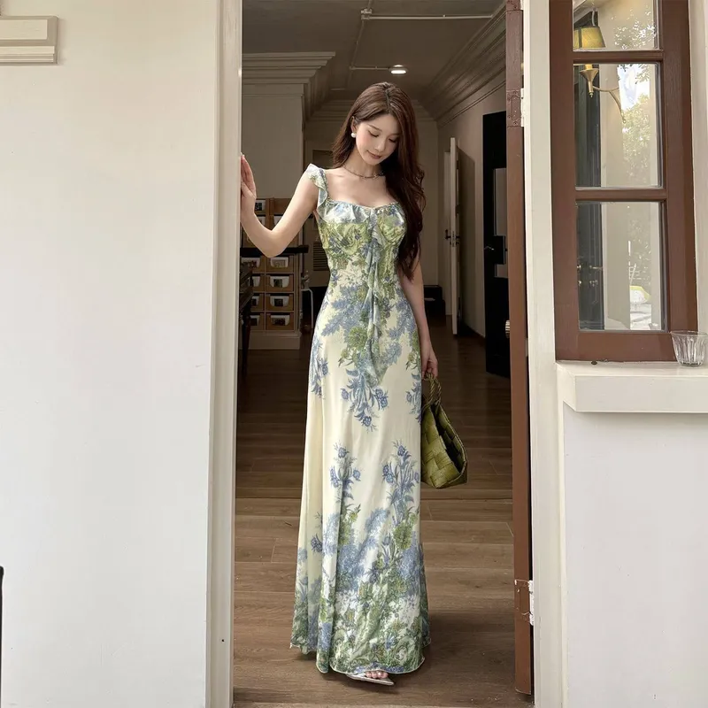 法式绝美荷叶边吊带碎花连衣裙女夏2026新款温柔度假风气质长裙子