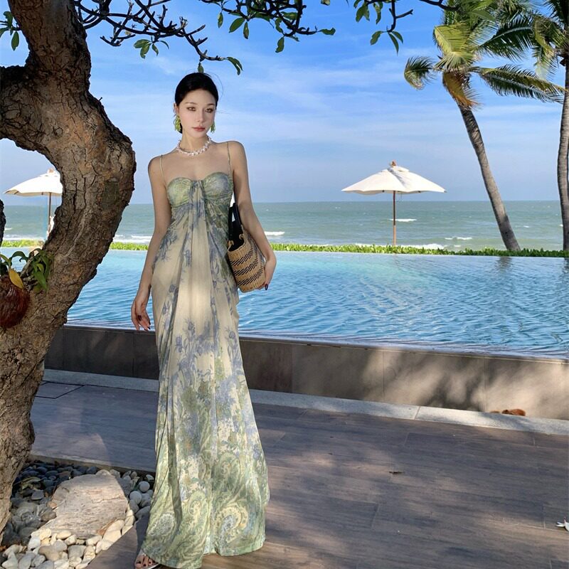 法式绝美抹胸吊带连衣裙夏季仙女网纱印花气质显瘦长款海边度假裙