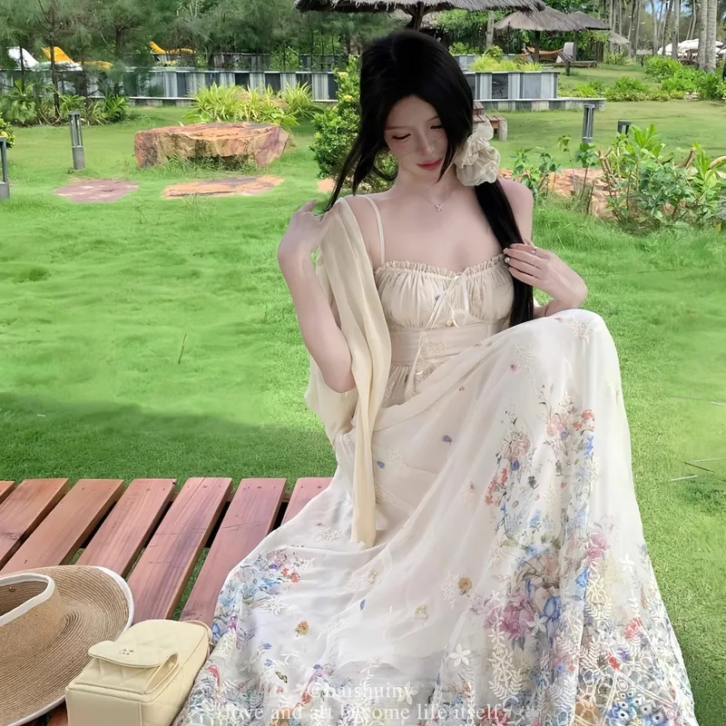 白水女 美神降临 渐变印花雪纺吊带连衣裙女收腰显瘦法式气质长裙