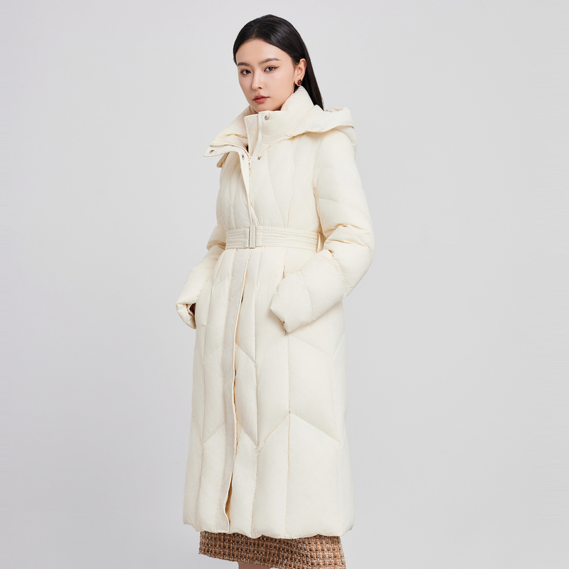 鲁思蒂长款过膝连帽羽绒服