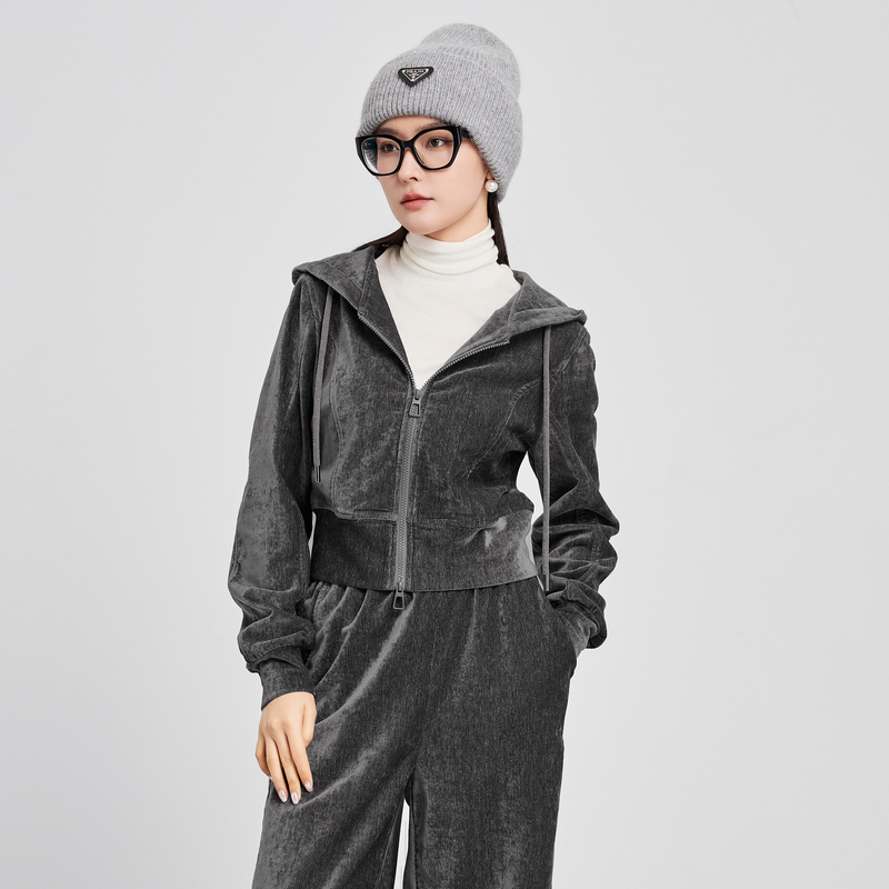 鲁思蒂短款连帽卫衣外套