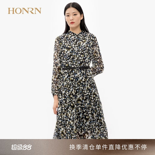 春秋红人气质碎花A字显瘦连衣裙