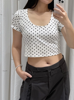 SIMPLY PUT简约波点U领泡泡袖修身短款显瘦T恤