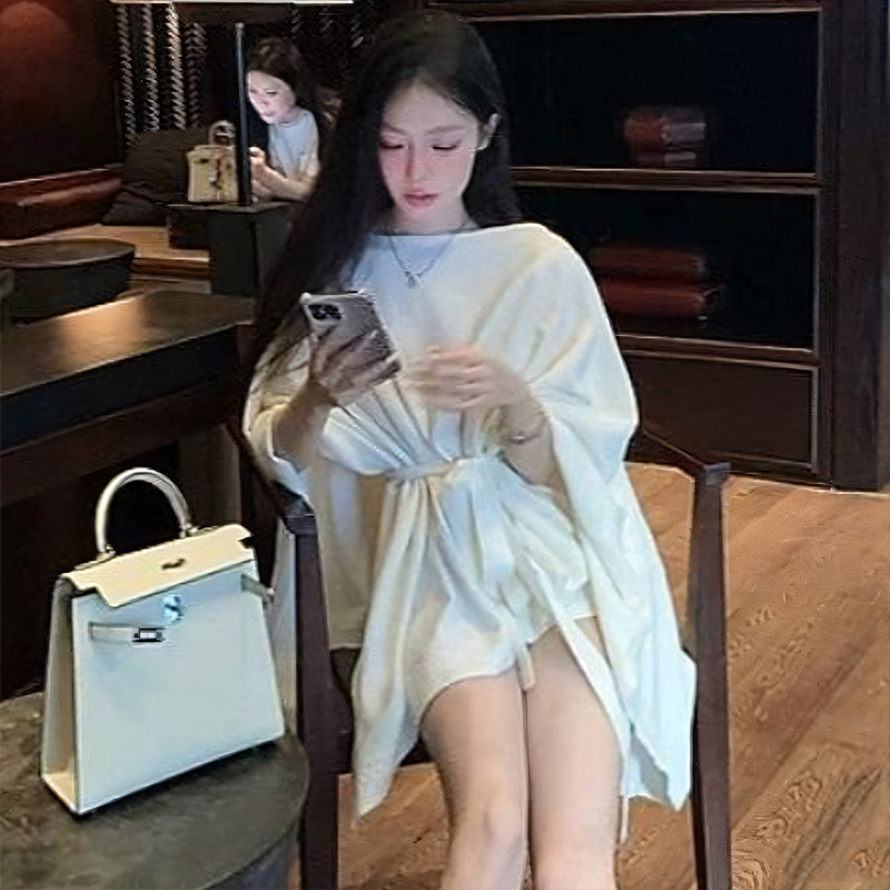 法式高级感气质一字肩斗篷针织衫女秋冬季时尚设计感收腰系带上衣