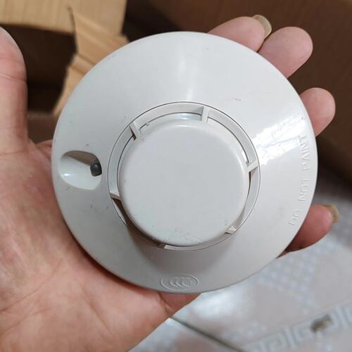 可维修西安盛赛尔 JTY-GD-ZM992烟感 盛赛尔感烟探测器，议价