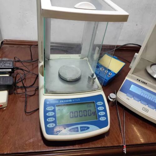 可维修精科FA2204B 万分之一电子天平 220g 精品成色 正议价
