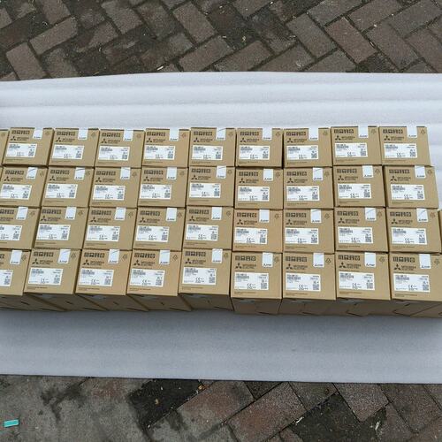 议价FX5U-64MT/ES，，2025年新货，带合格证可维修