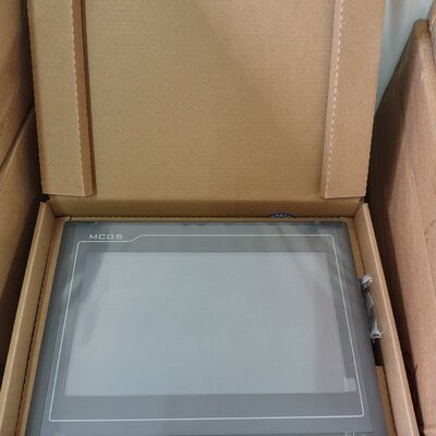 议价昆仑通态屏TPC4023Ei，，直流24V电源输可维修