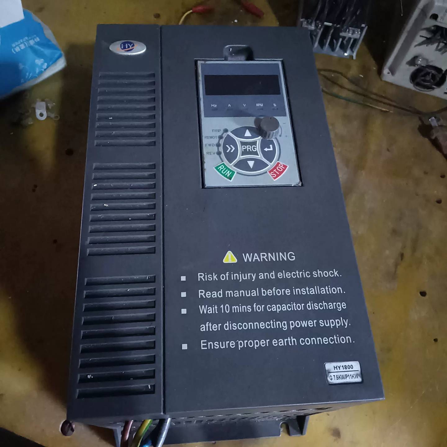 可维修HY变频器 7.5Kw 仿奥地特变频器 标签没有了 功能正议价 - 实物图