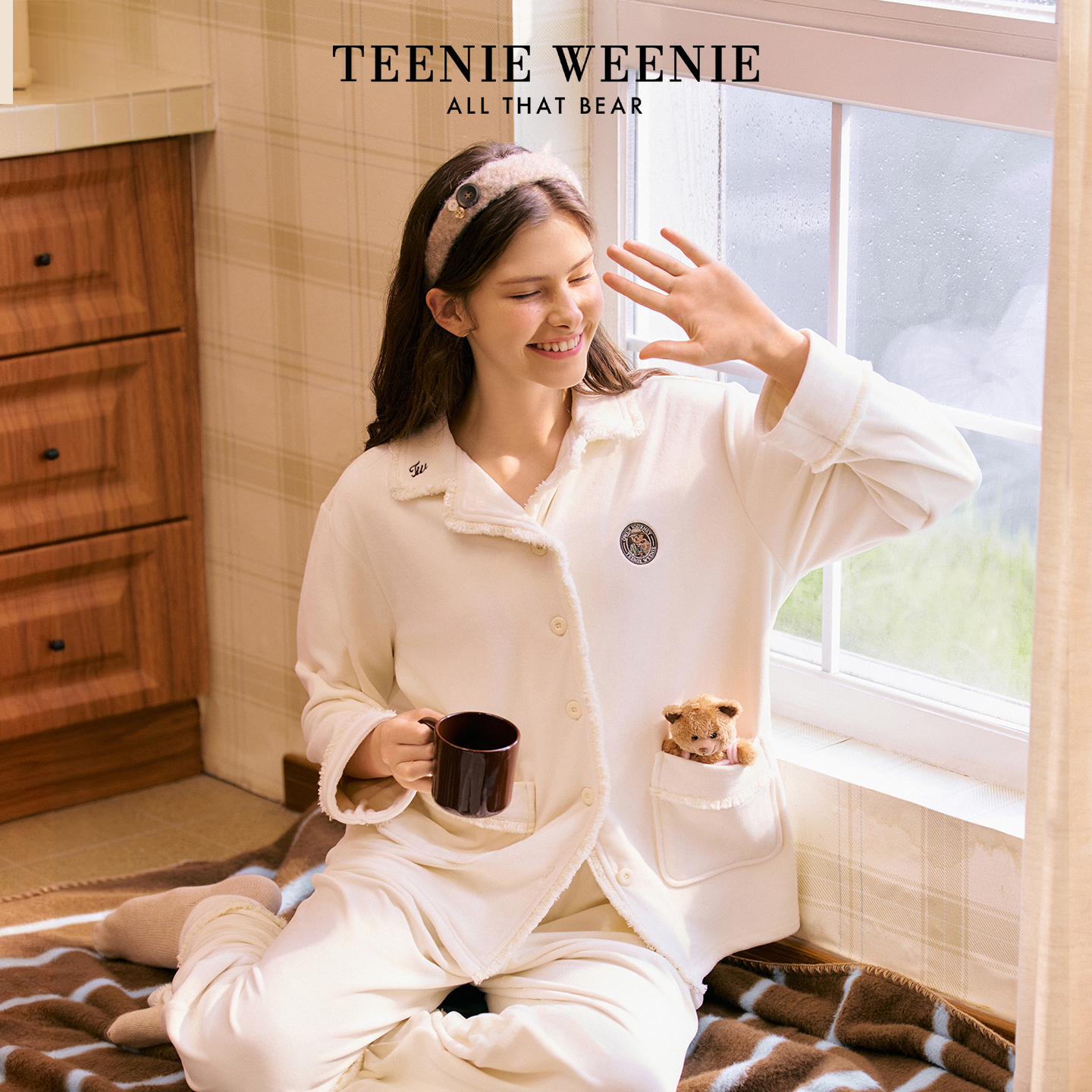 TeenieWeenie小熊睡衣女款2025新款秋冬海岛绒软糯保暖家居服套装
