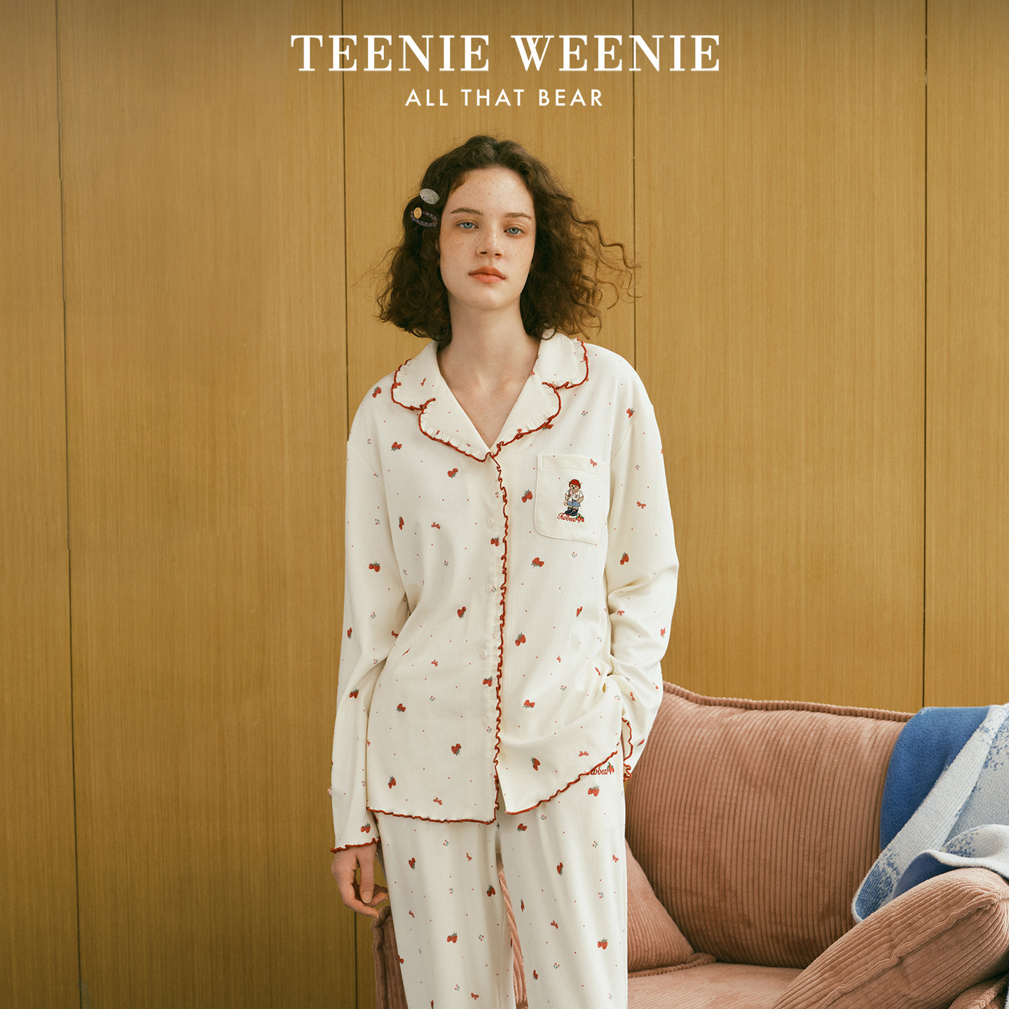 TeenieWeenie小熊法兰绒睡衣女冬季印花木耳边少女风宽松家居服