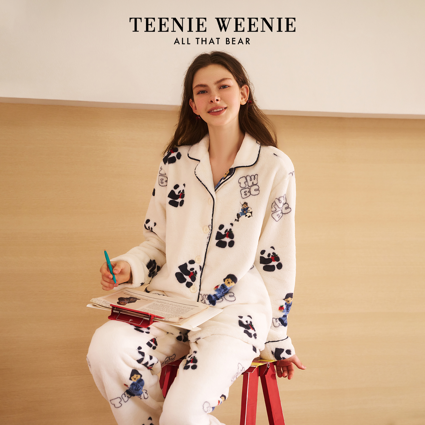 TeenieWeenie小熊睡衣女2025新款法兰绒秋冬季保暖舒适家居服套装