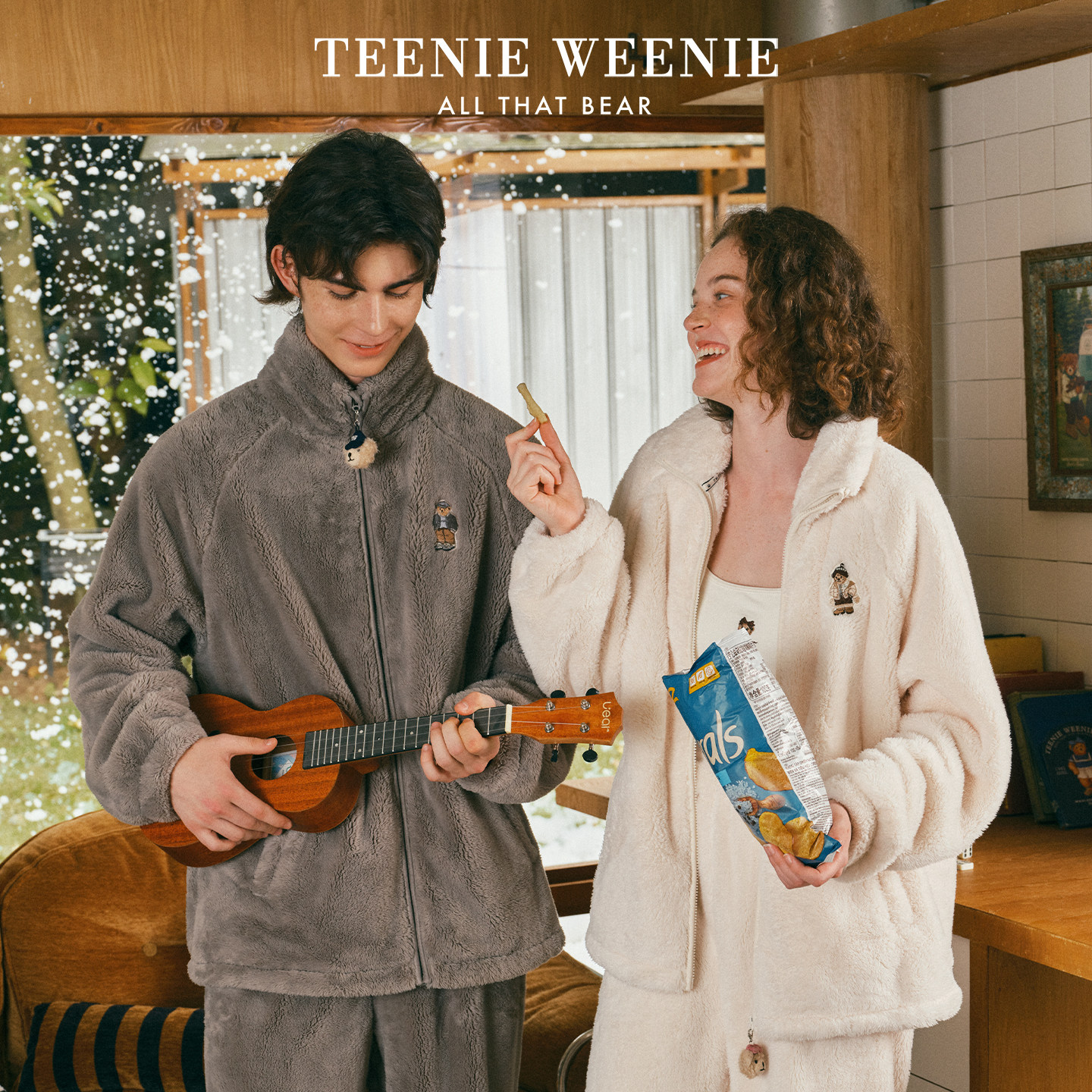 TeenieWeenie情侣睡衣女士冬季新款保暖加厚绒男长袖家居服套装