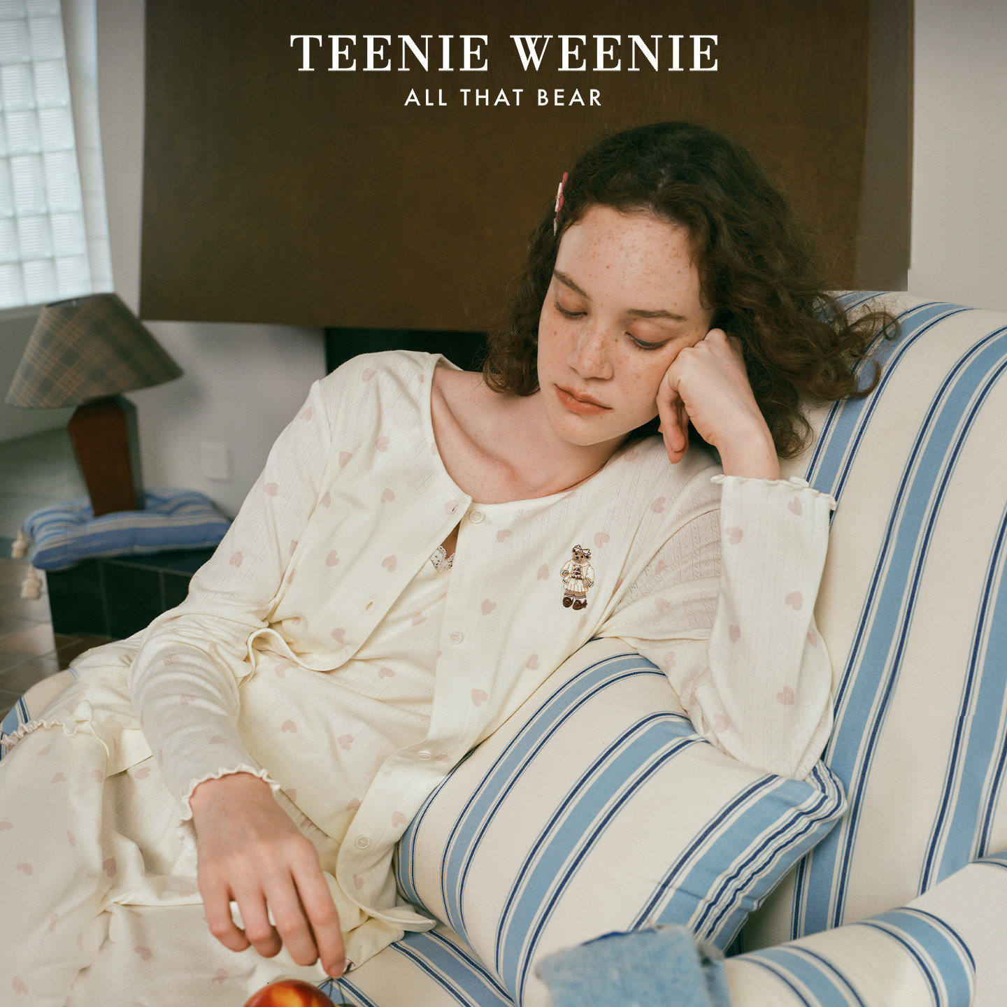 TeenieWeenie小熊牛奶绒印花睡衣女款冬季带胸垫吊带三件套家居服