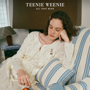 TeenieWeenie小熊牛奶绒印花睡衣女款冬季带胸垫吊带三件套家居服