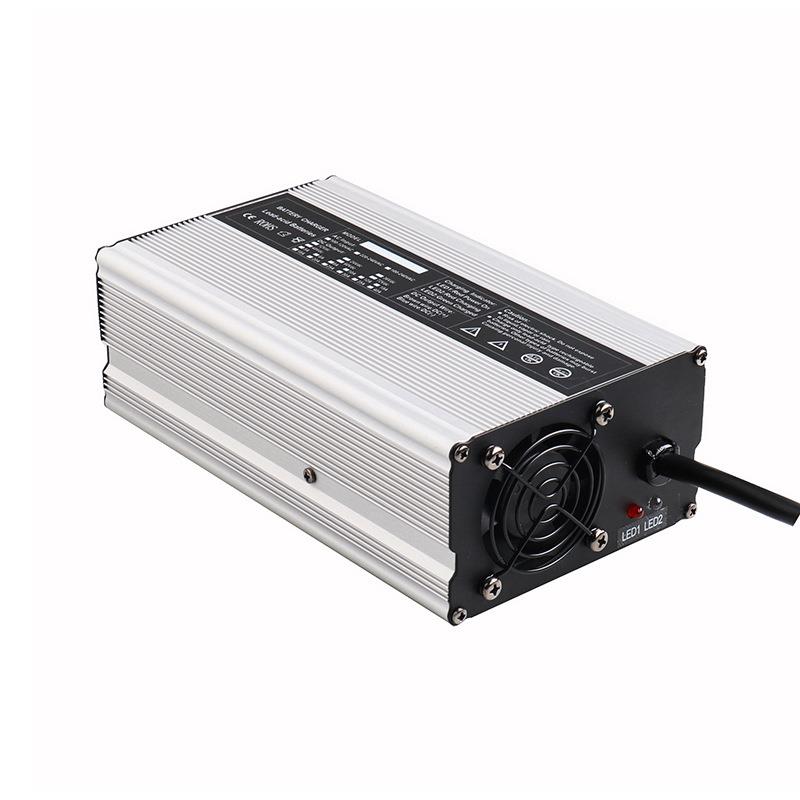 12V30A900W铝壳电动船电动手推车电动叉车电担架清洗机充电器